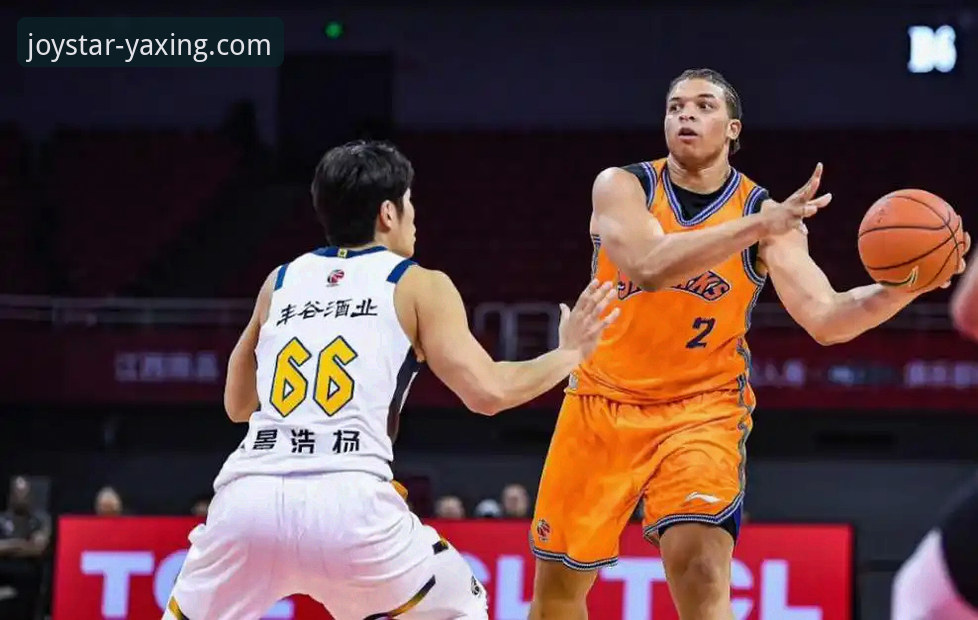 揭秘上海男篮十二连胜背后的战术革新与数据密码